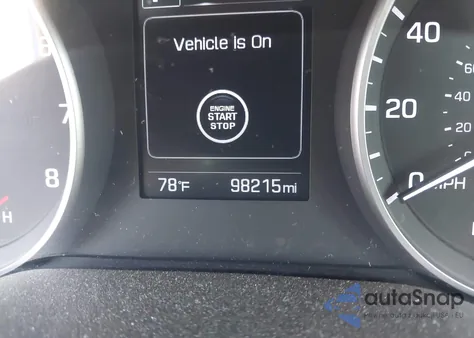 2018 Hyundai Elantra Value Edition z USA, uszkodzony, nr VIN 5NPD84LF2JH391223